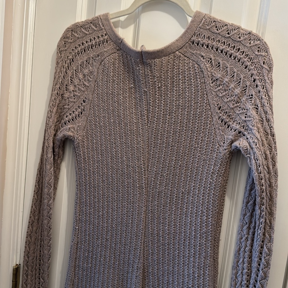 Sweater - Picture 5 of 6